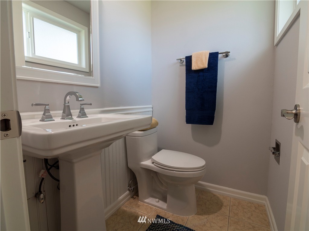 21233 3rd Avenue West Bothell, WA 98021 - Photo 14 of 23