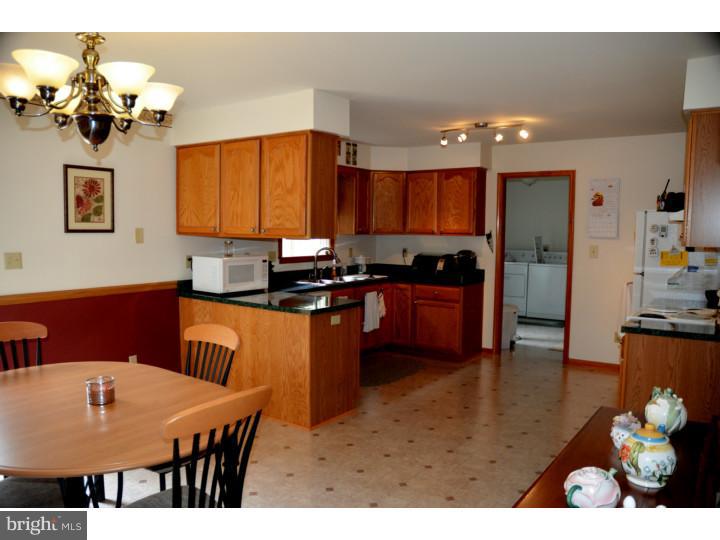 18 Park Road Pennsville, NJ 08070 - Photo 16 of 25 Kitchen