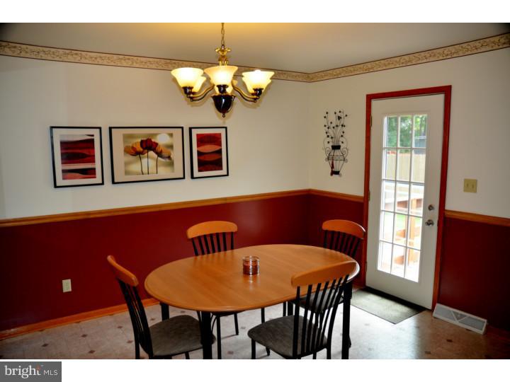 18 Park Road Pennsville, NJ 08070 - Photo 20 of 25 Kitchen