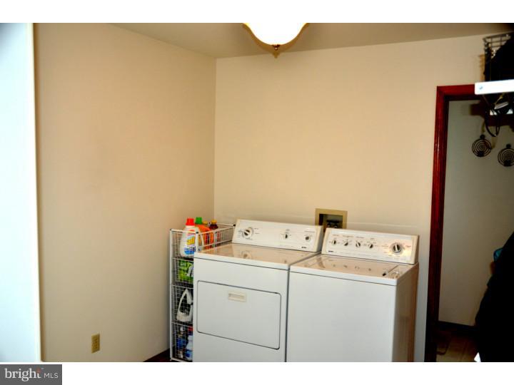 18 Park Road Pennsville, NJ 08070 - Photo 21 of 25 Laundry Room