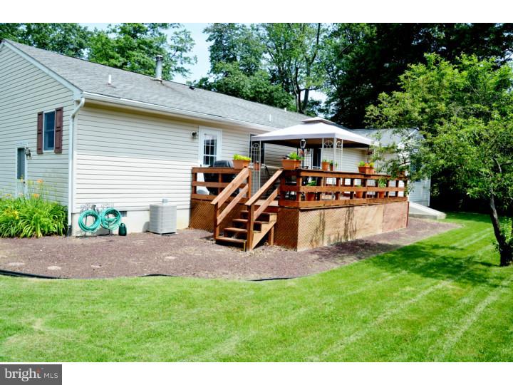 18 Park Road Pennsville, NJ 08070 - Photo 6 of 25 Exterior Back
