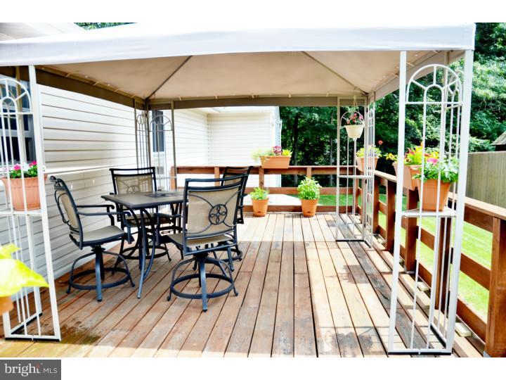 18 Park Road Pennsville, NJ 08070 - Photo 9 of 25 Deck