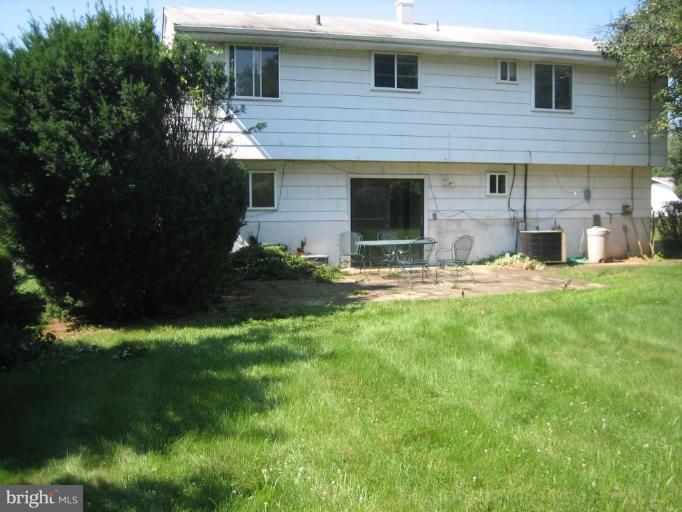 8606 Lugano Road Randallstown, MD 21133 - Photo 8 of 10 Exterior (Rear)