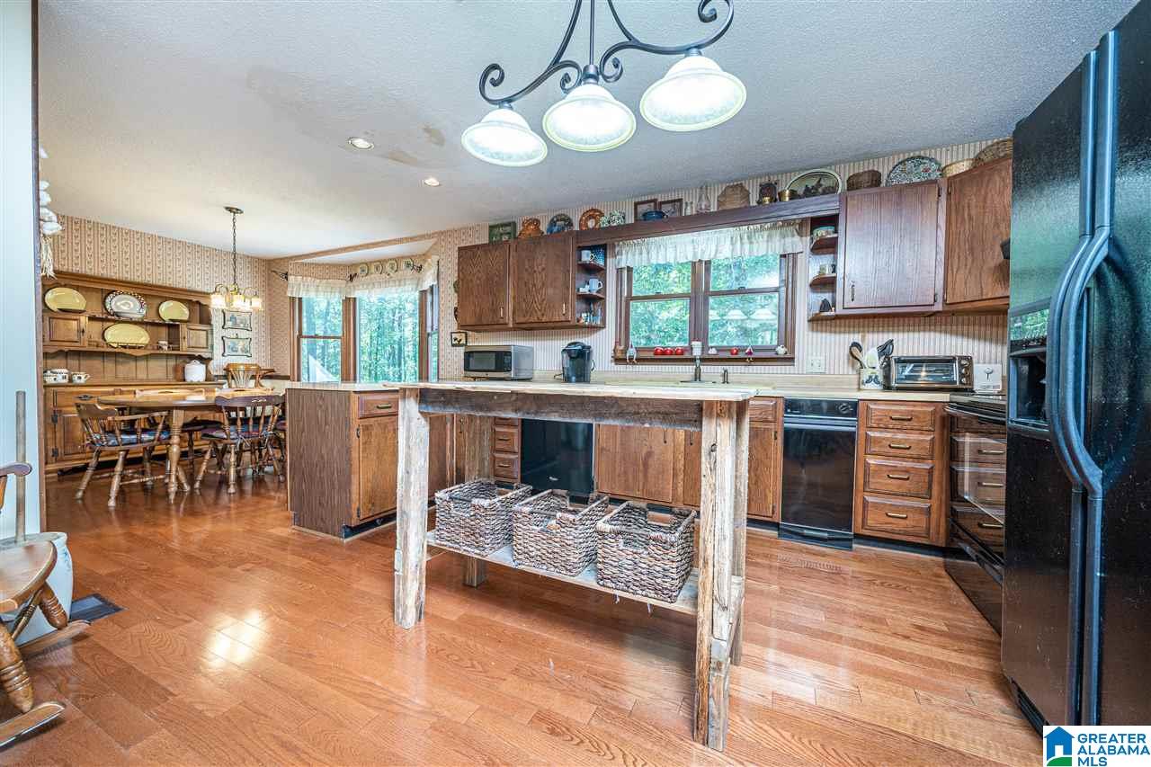 85 Laurel Road Calera, AL 35040 - Photo 6 of 43