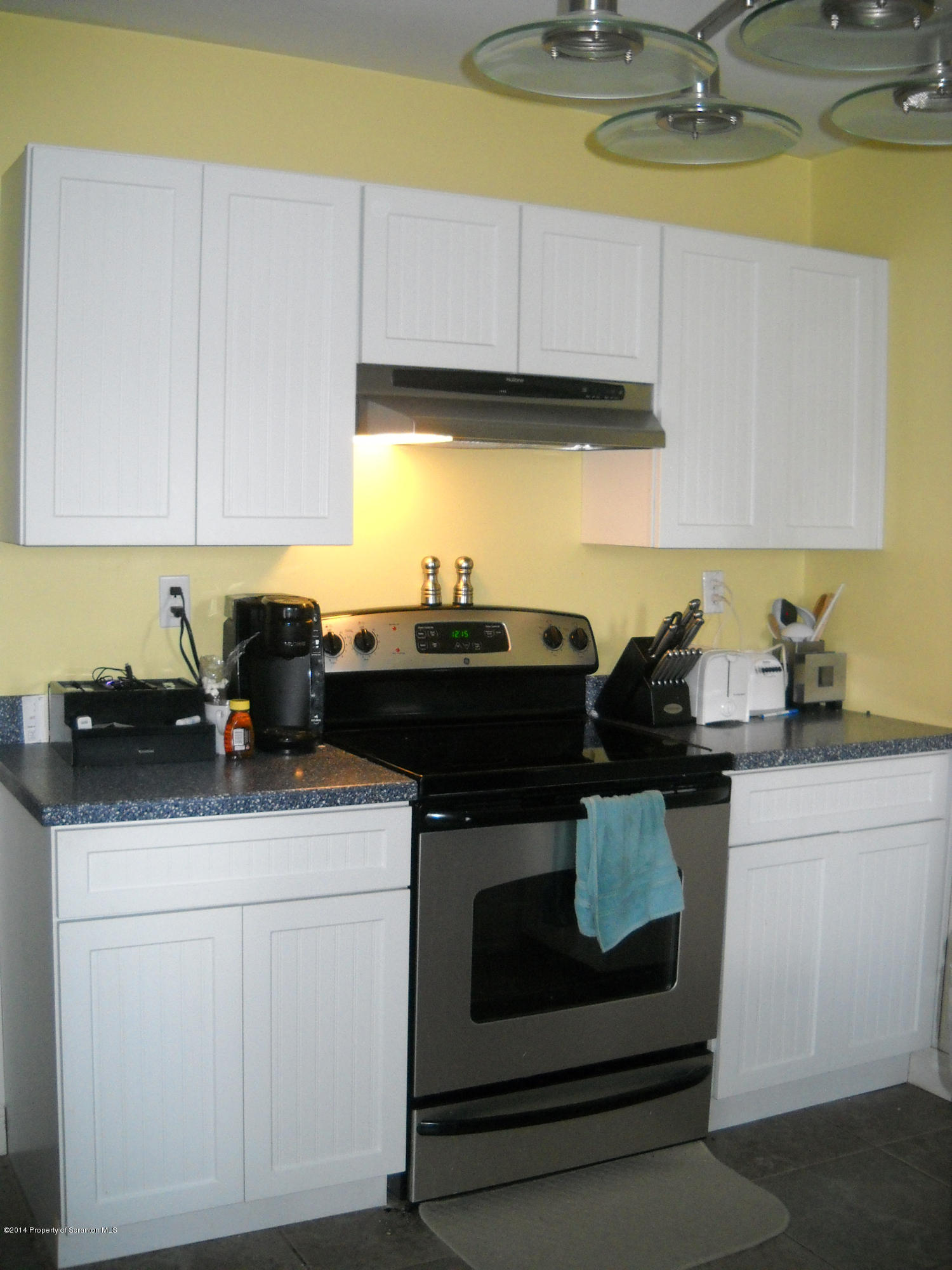 1115 Spring Street Avoca, PA 18641 - Photo 5 of 17 Gallery Image 5