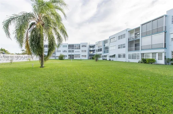 $1,650 | 2200 Park Lane, Unit 105, Hollywood, FL 33021