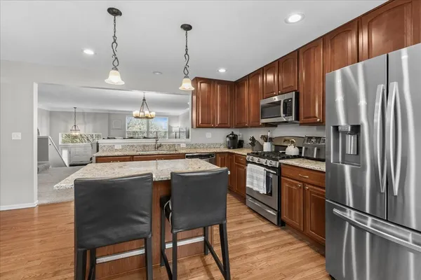 $320,000 | 2459 Anna Way, Elgin, IL 60124