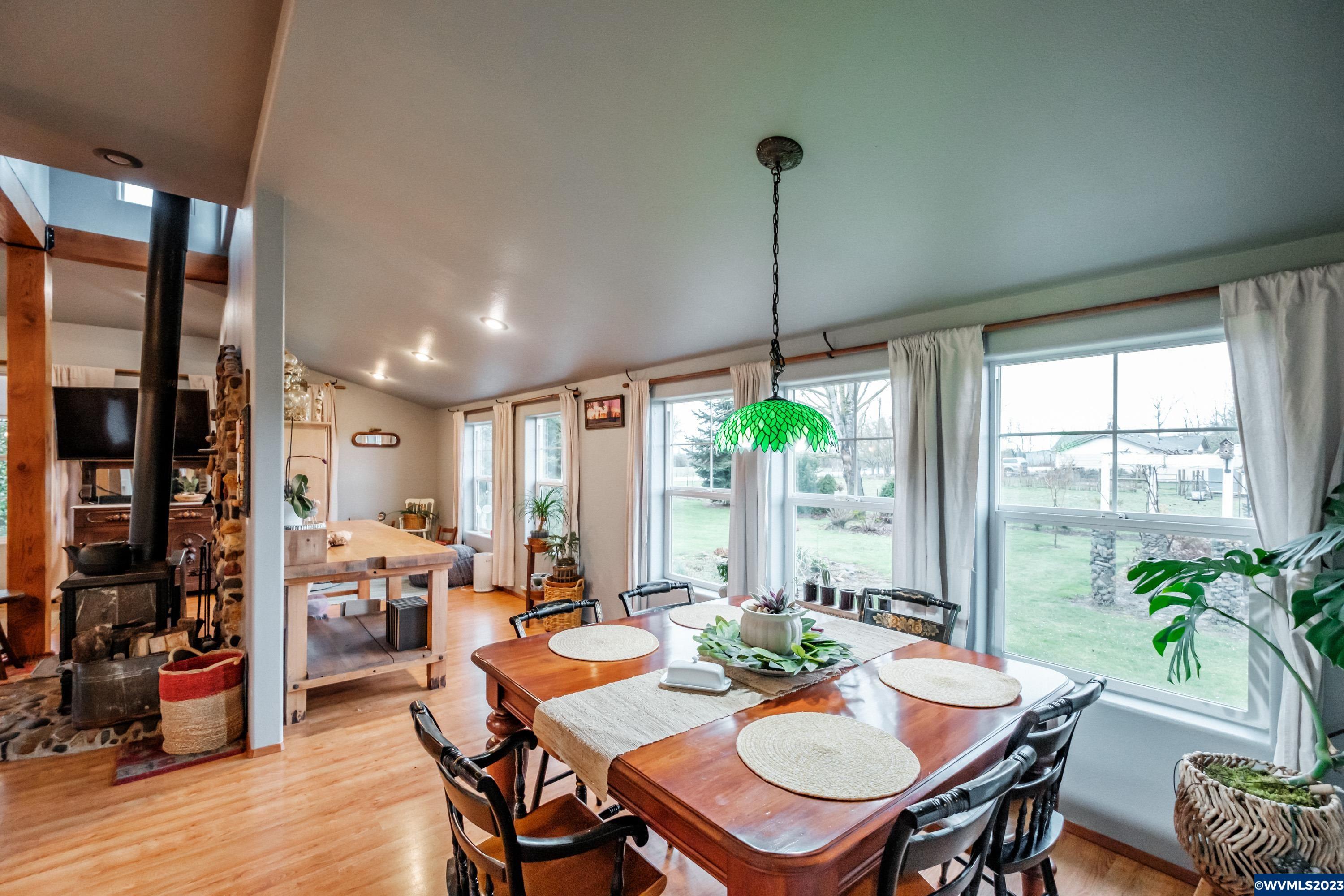 10115 Wells Landing Road Independence, OR 97351 - Photo 12 of 42