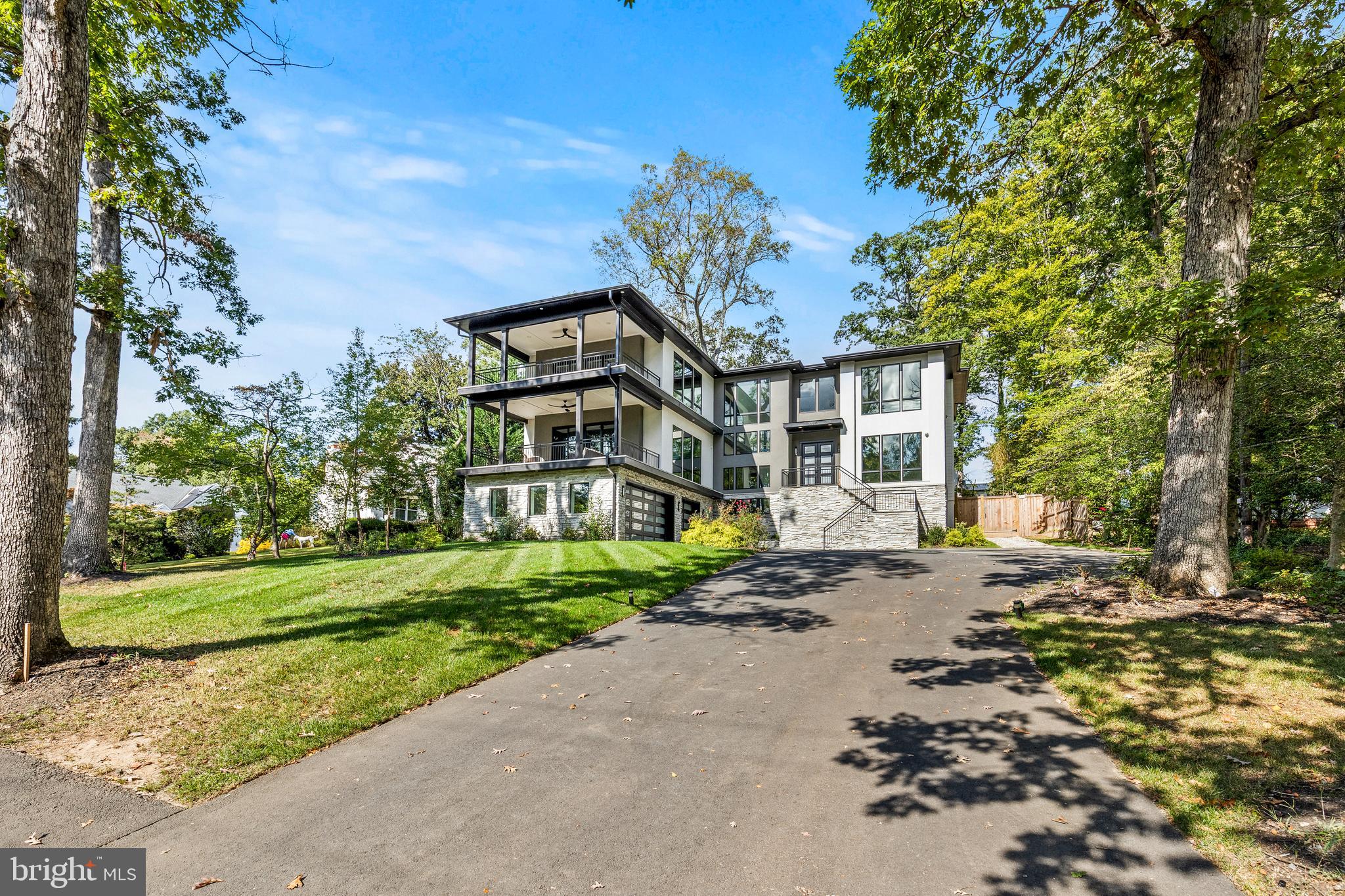 6884 Churchill Road McLean, VA 22101 - Photo 2 of 76