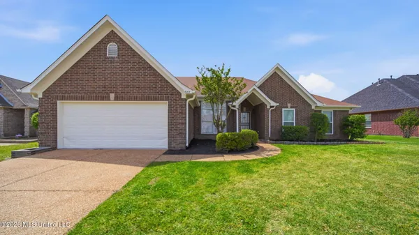 $349,900 | 9189 William Paul Drive, Olive Branch, MS 38654