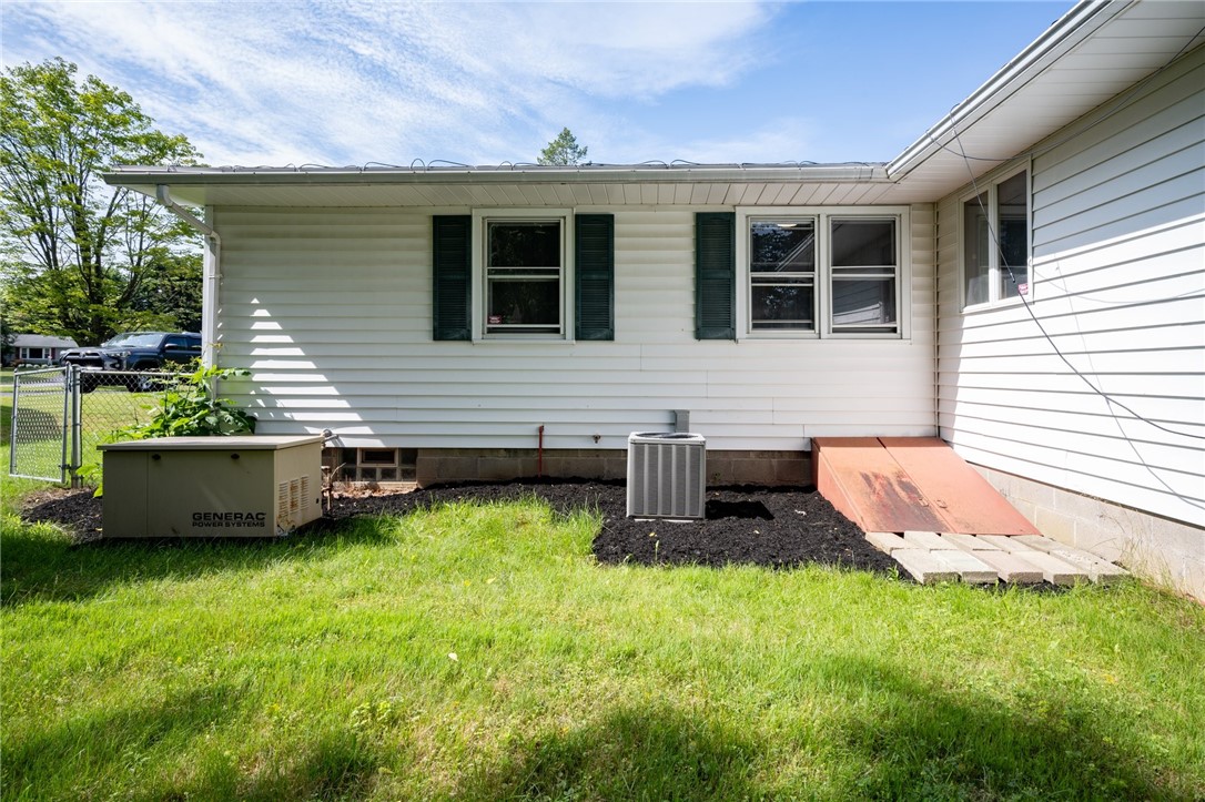 1148 Farnsworth Road South Henrietta, NY 14623 - Photo 20 of 50