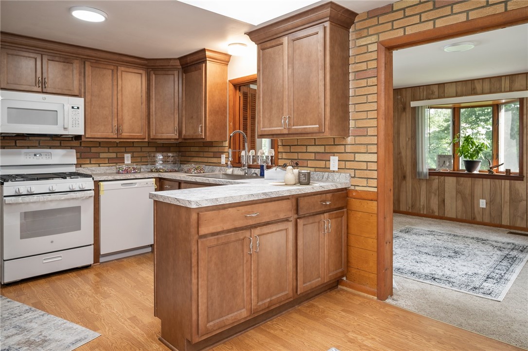 1148 Farnsworth Road South Henrietta, NY 14623 - Photo 21 of 50