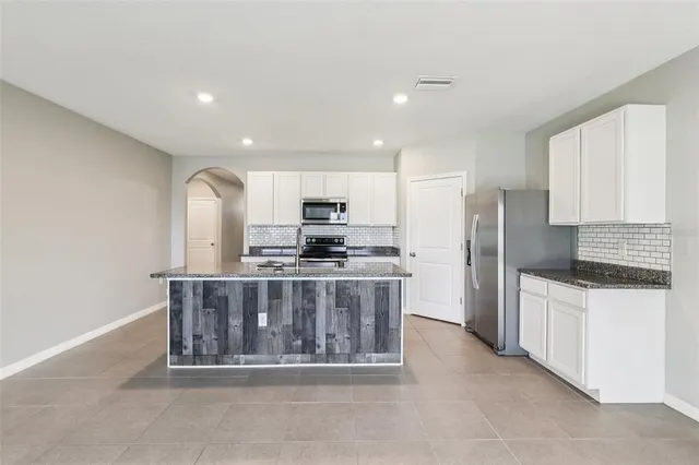 $398,000 | 10904 Tally Fawn Loop, San Antonio, FL 33576