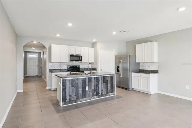 $398,000 | 10904 Tally Fawn Loop, San Antonio, FL 33576