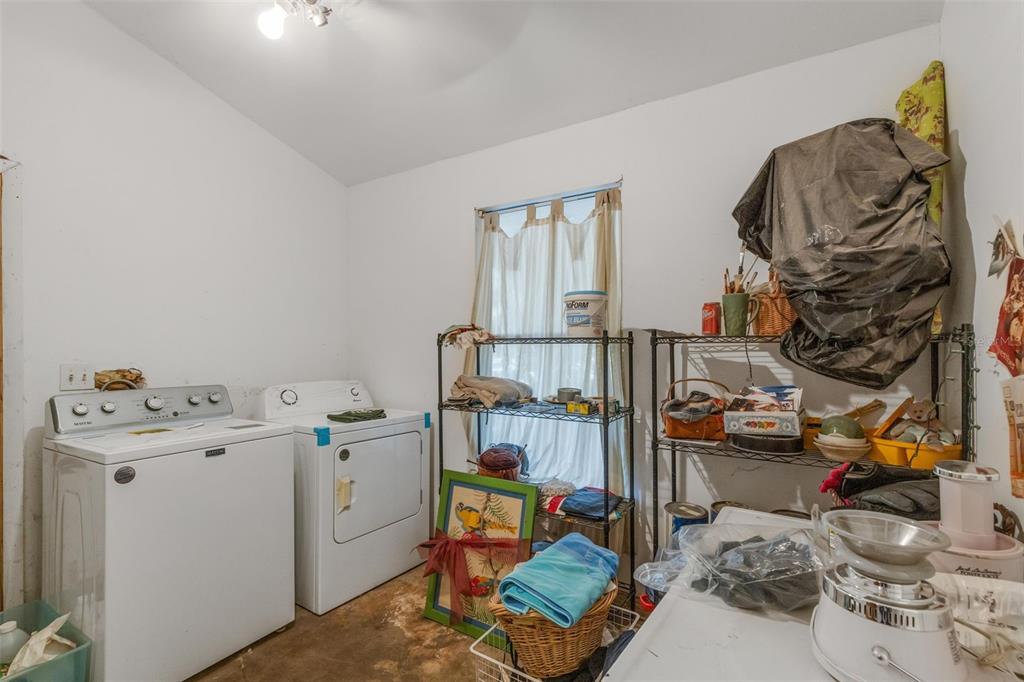 4122 Bradenton Road Sarasota, FL 34234 - Photo 17 of 47