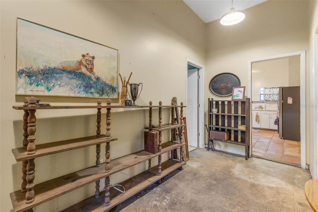 4122 Bradenton Road Sarasota, FL 34234 - Photo 9 of 47