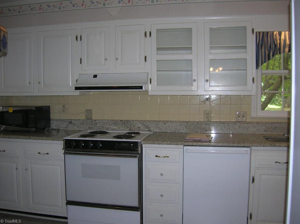 6929 Millbridge Road Clemmons, NC 27012 - Photo 13 of 19 Gallery Image 13