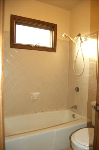 $405,000 | 10120 Glenwood Street, Overland Park, KS 66212