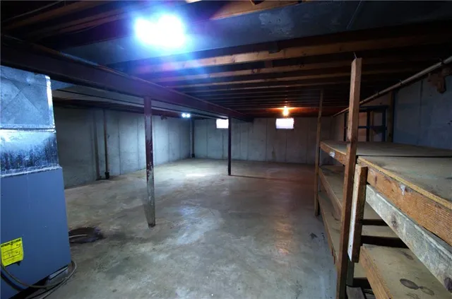 $405,000 | 10120 Glenwood Street, Overland Park, KS 66212