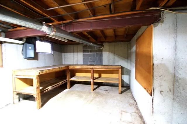 $405,000 | 10120 Glenwood Street, Overland Park, KS 66212