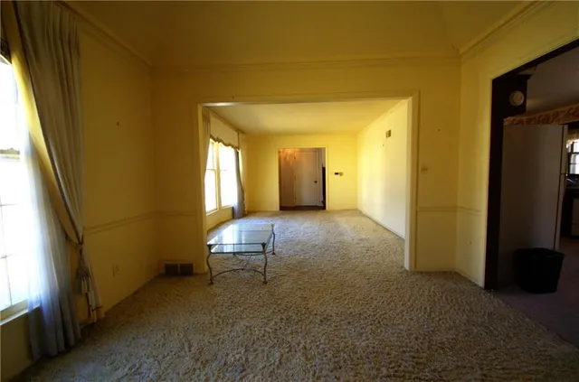 $405,000 | 10120 Glenwood Street, Overland Park, KS 66212