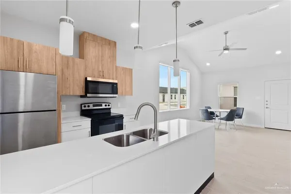 $135,000 | 3512 Valeria Lane, Unit 1, Weslaco, TX 78599