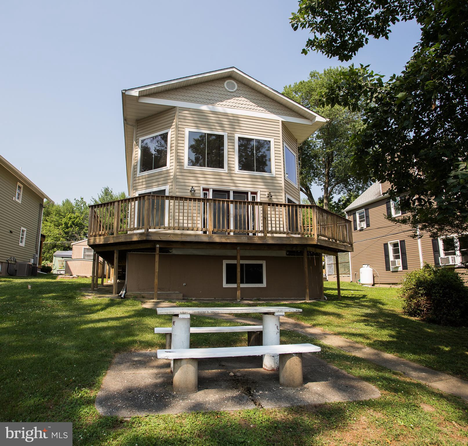 6039 Loreley Beach Road White Marsh, MD 21162 - Photo 2 of 34 Gallery Image 2