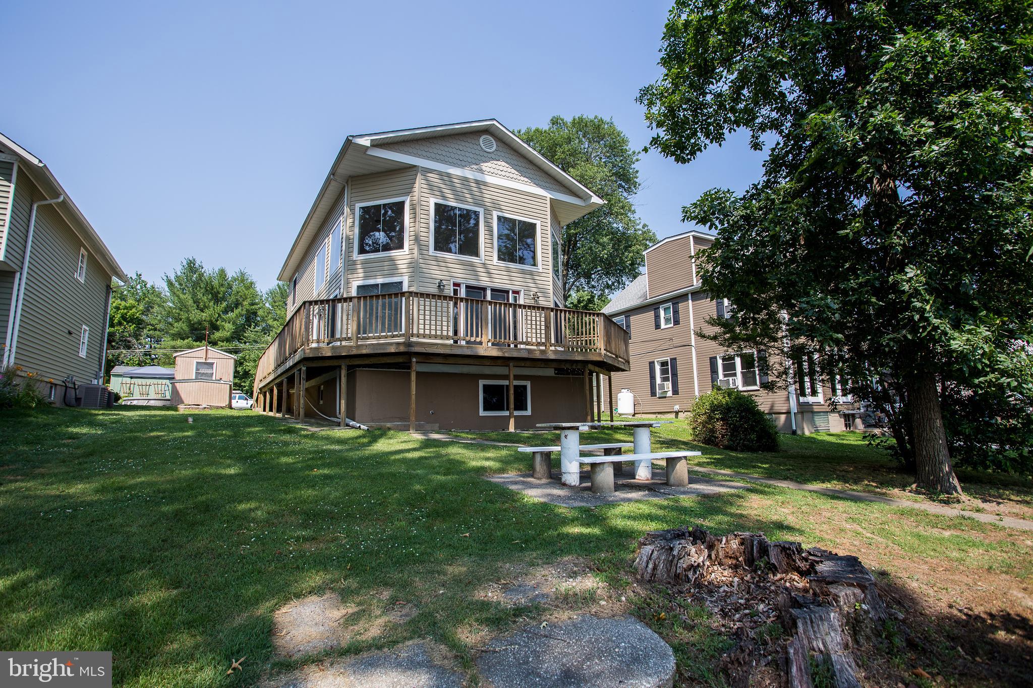 6039 Loreley Beach Road White Marsh, MD 21162 - Photo 3 of 34 Gallery Image 3
