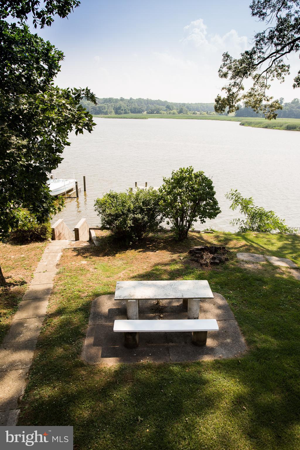 6039 Loreley Beach Road White Marsh, MD 21162 - Photo 4 of 34 Gallery Image 4