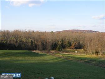44 Wulaton Road Kintnersville, PA 18930 - Photo 3 of 12 View