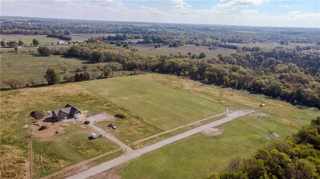 $75,000 | 124 Southeast 315 P Road, Clinton, MO 64735