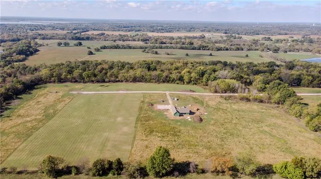 $75,000 | 124 Southeast 315 P Road, Clinton, MO 64735