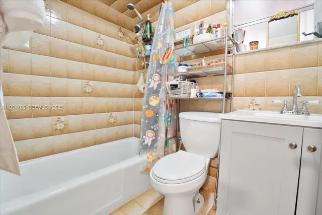 $2,800 | 317 West 36th Street, Unit 317, Hialeah, FL 33012