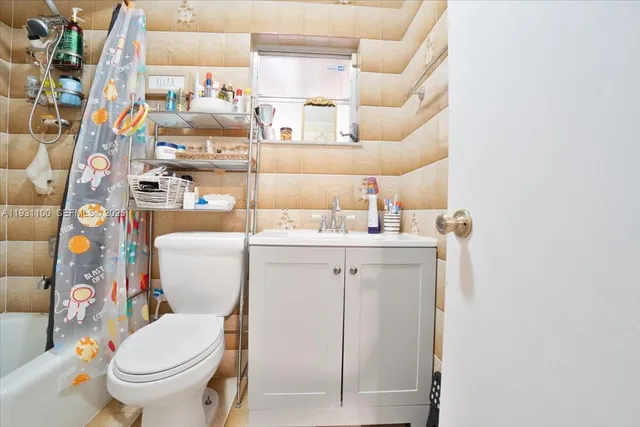 $2,800 | 317 West 36th Street, Unit 317, Hialeah, FL 33012