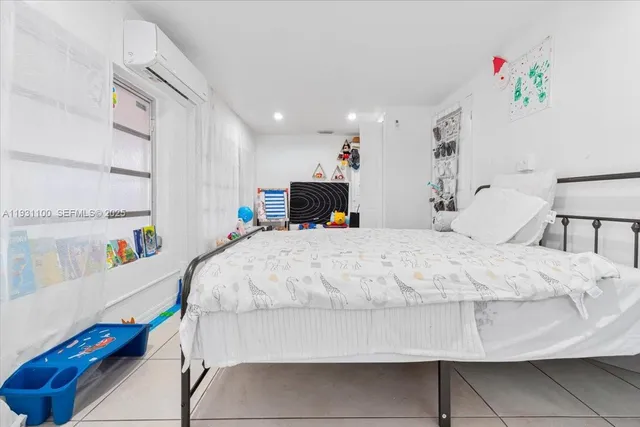 $2,800 | 317 West 36th Street, Unit 317, Hialeah, FL 33012