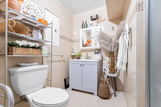 $2,800 | 317 West 36th Street, Unit 317, Hialeah, FL 33012