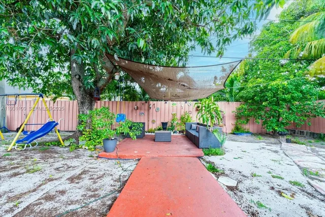 $2,800 | 317 West 36th Street, Unit 317, Hialeah, FL 33012