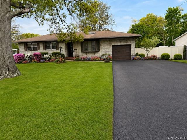 44 47th Street Islip, NY 11751 - Photo 1 of 10