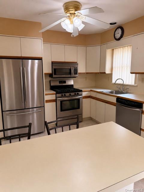 44 47th Street Islip, NY 11751 - Photo 2 of 10