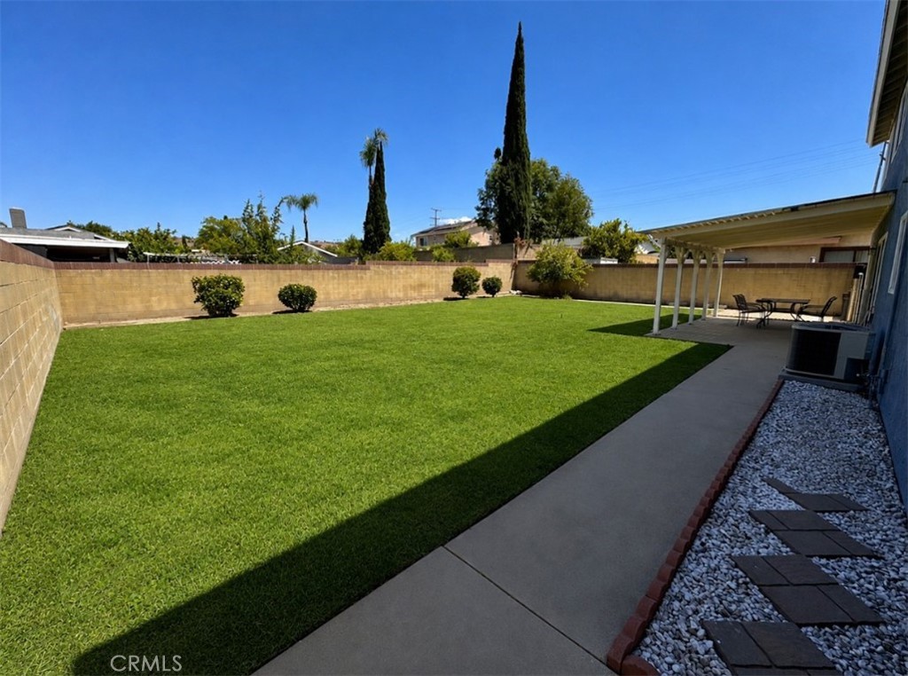 20631 East Vejar Road Walnut, CA 91789 - Photo 18 of 19 a view of a garden and houses