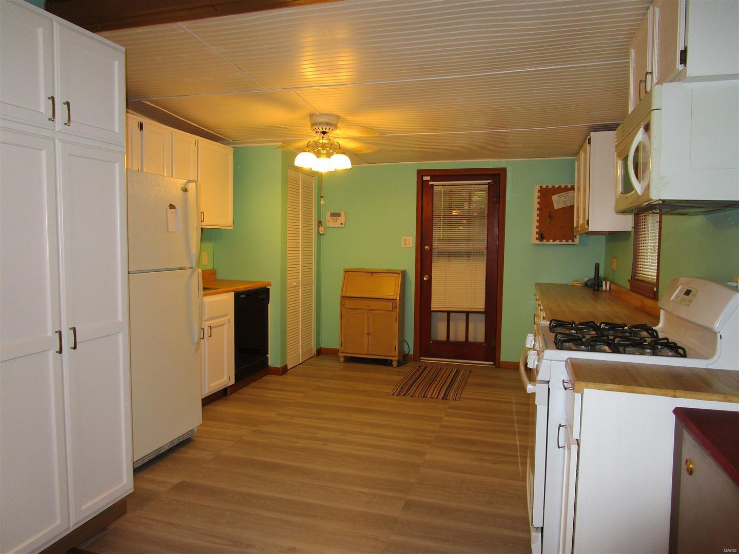 55 Roundhouse Road Sparta, IL 62286 - Photo 11 of 26