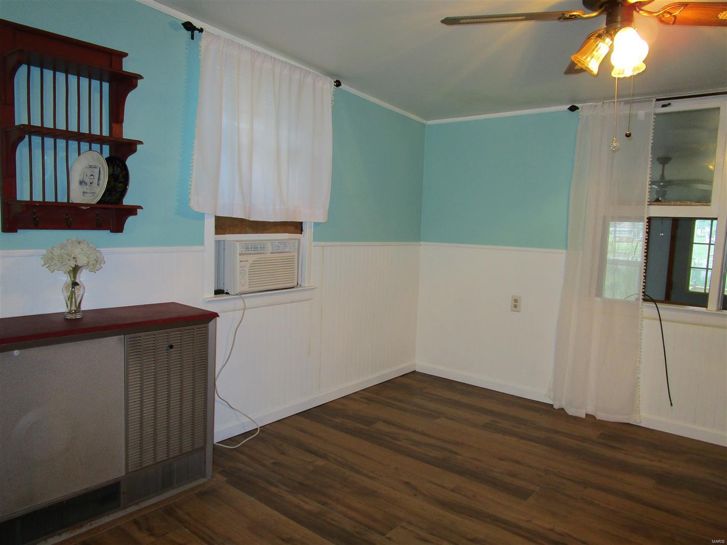 55 Roundhouse Road Sparta, IL 62286 - Photo 14 of 26