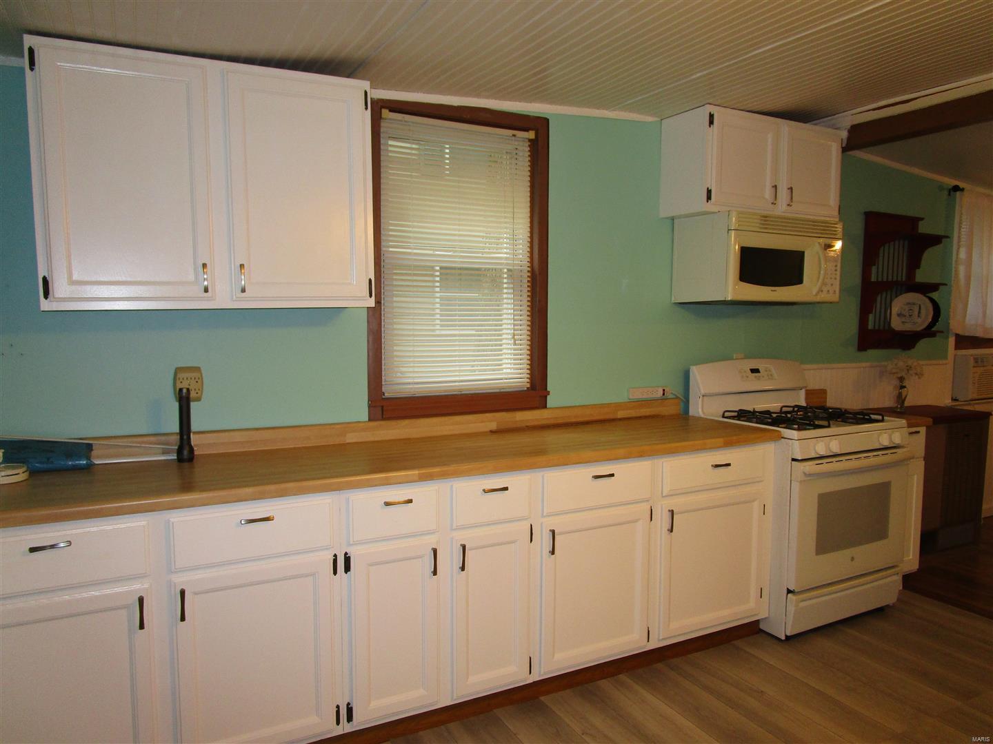 55 Roundhouse Road Sparta, IL 62286 - Photo 9 of 26