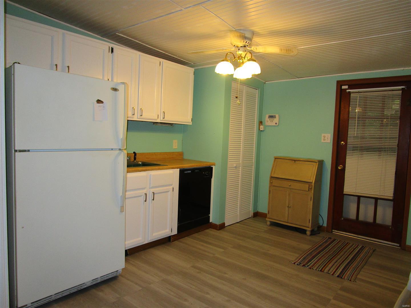 55 Roundhouse Road Sparta, IL 62286 - Photo 10 of 26