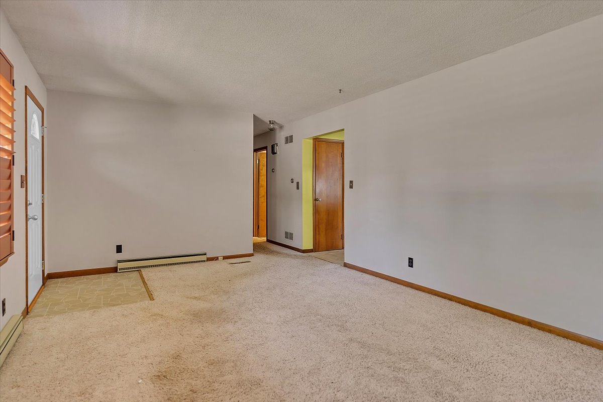 904 Obrien Street Harvard, IL 60033 - Photo 11 of 35