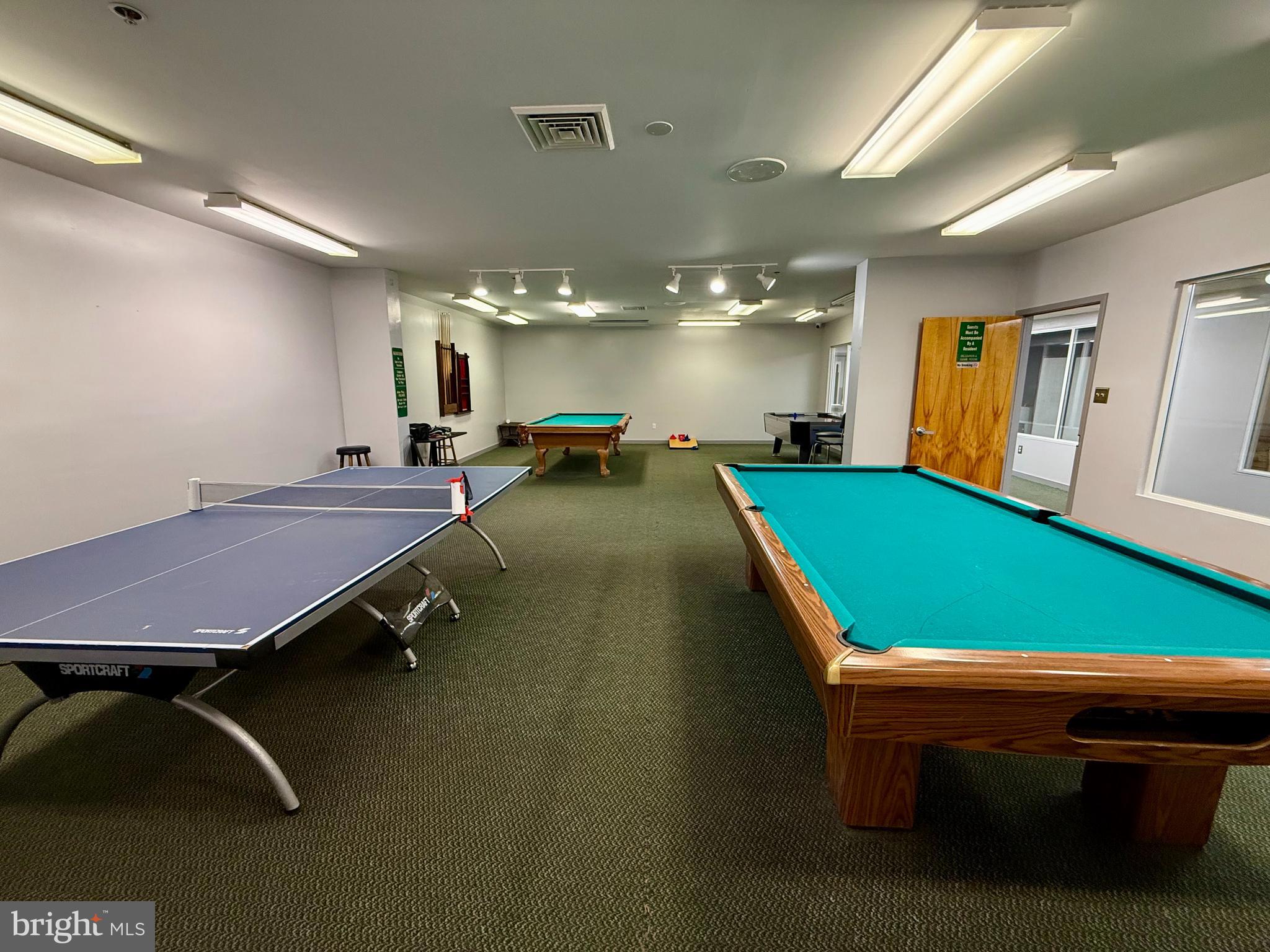 222 Louis Court, Unit K222 Philadelphia, PA 19114 - Photo 6 of 9