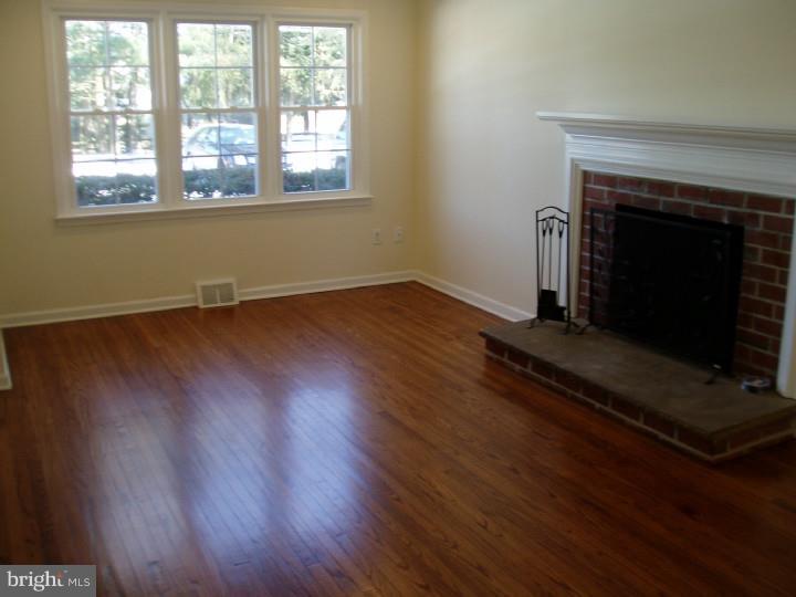 1002 Shiloh Road West Chester, PA 19382 - Photo 10 of 25 Family Room