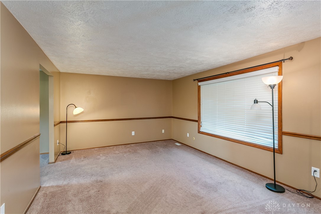 215 Kent Road Tipp City, OH 45371 - Photo 6 of 40 Gallery Image 6