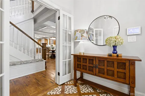 a view of entryway with a front door