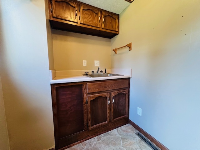 7705 Lakewood Road Weldon, IL 61882 - Photo 18 of 40 a utility room with dryer and washer